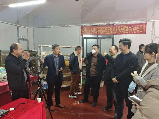 963192060.jpg 963192060.jpg